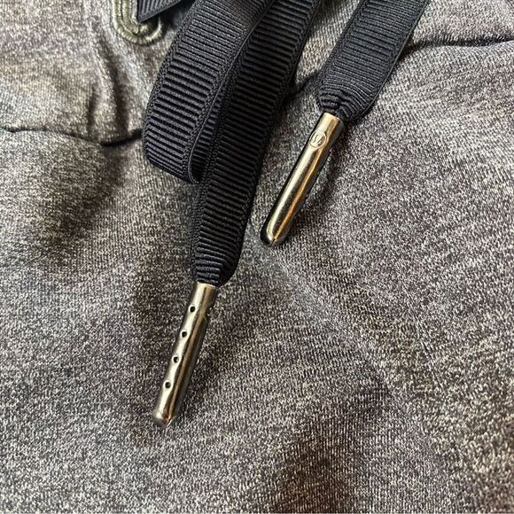 LULULEMON 6 On The Fly Pull On 28" Luxtreme Pants Dark Gray Athleisure Comfort - Picture 16 of 16